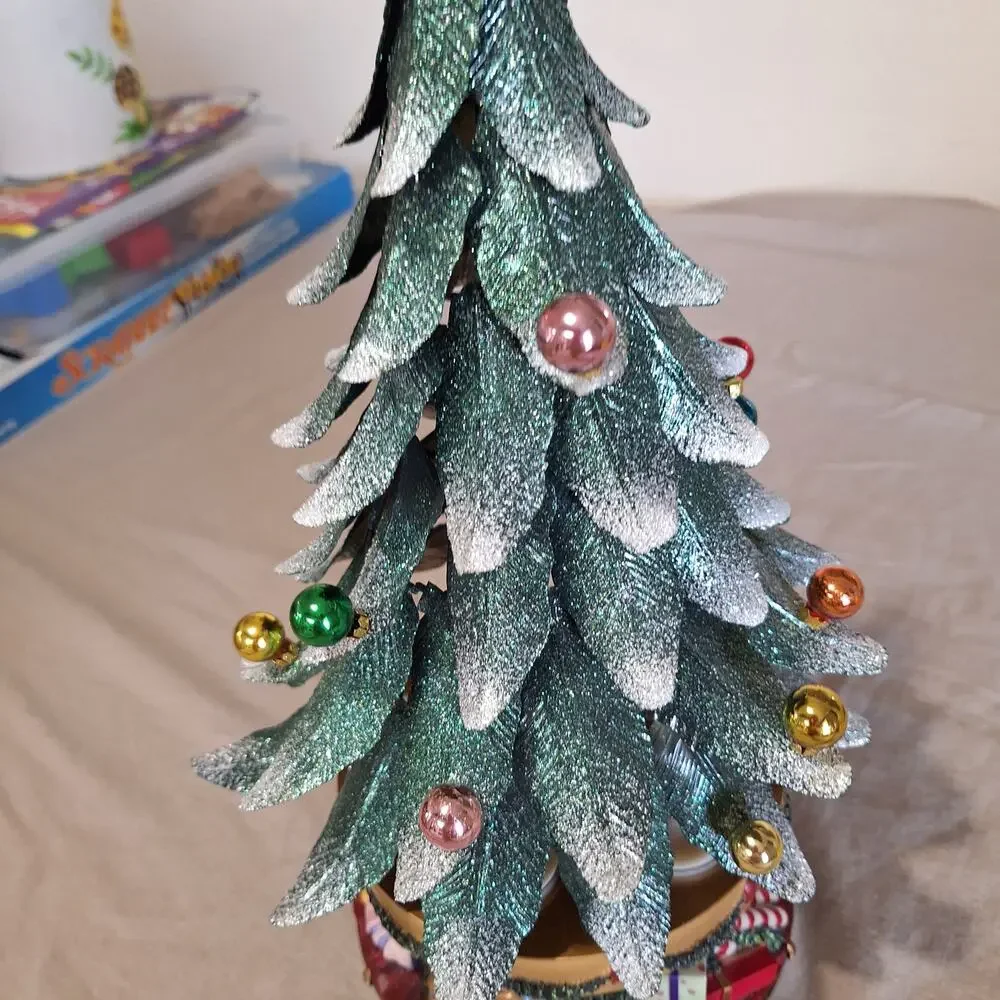 PartyLite Musical Glowing Christmas Tree P7920 Tea Light Candle Holder Works 15
